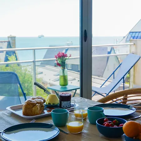 -mave Mai- Magnifique T3 Surplombant La Appartement